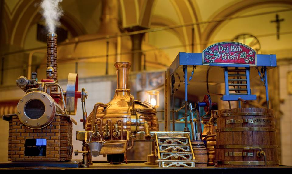 Naprostou raritou je unikátní funkční parostrojní pivovárek, jediný svého druhu v České republice.